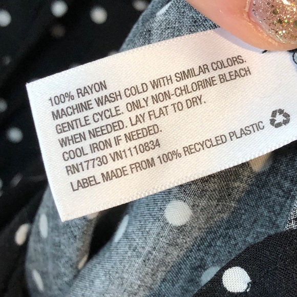 Cutout Dot Romper - Picture 5 of 7